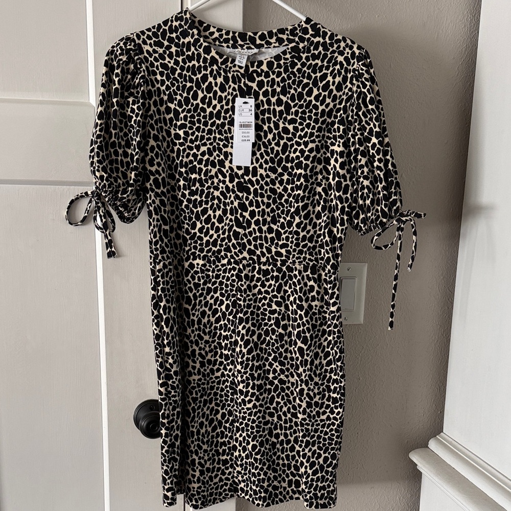 Leopard Print Puff Sleeve Dress